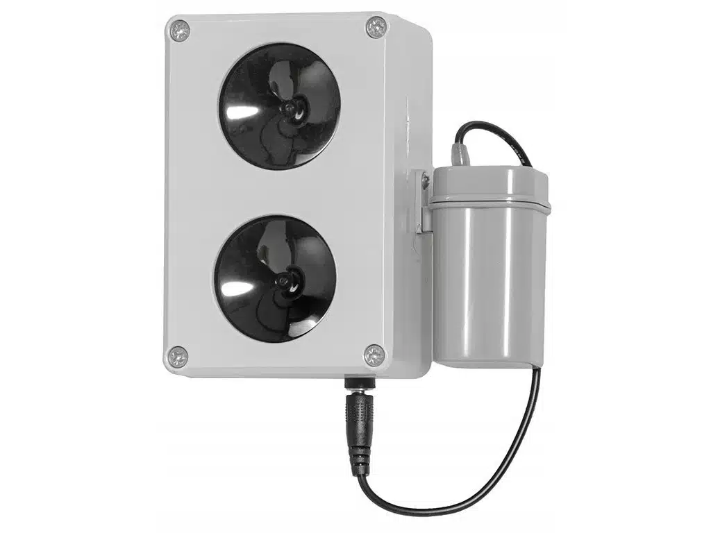 Vodotesný ultrazvukový plašič na kuny, myši a potkany DRAGON ULTRASONIC CH200 – napájanie na batérie 4×AA